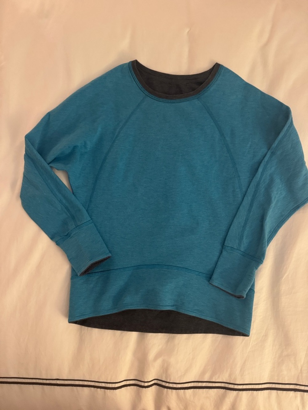 Lululemon Athletica Teal Crew Neck reversible sweatshirt